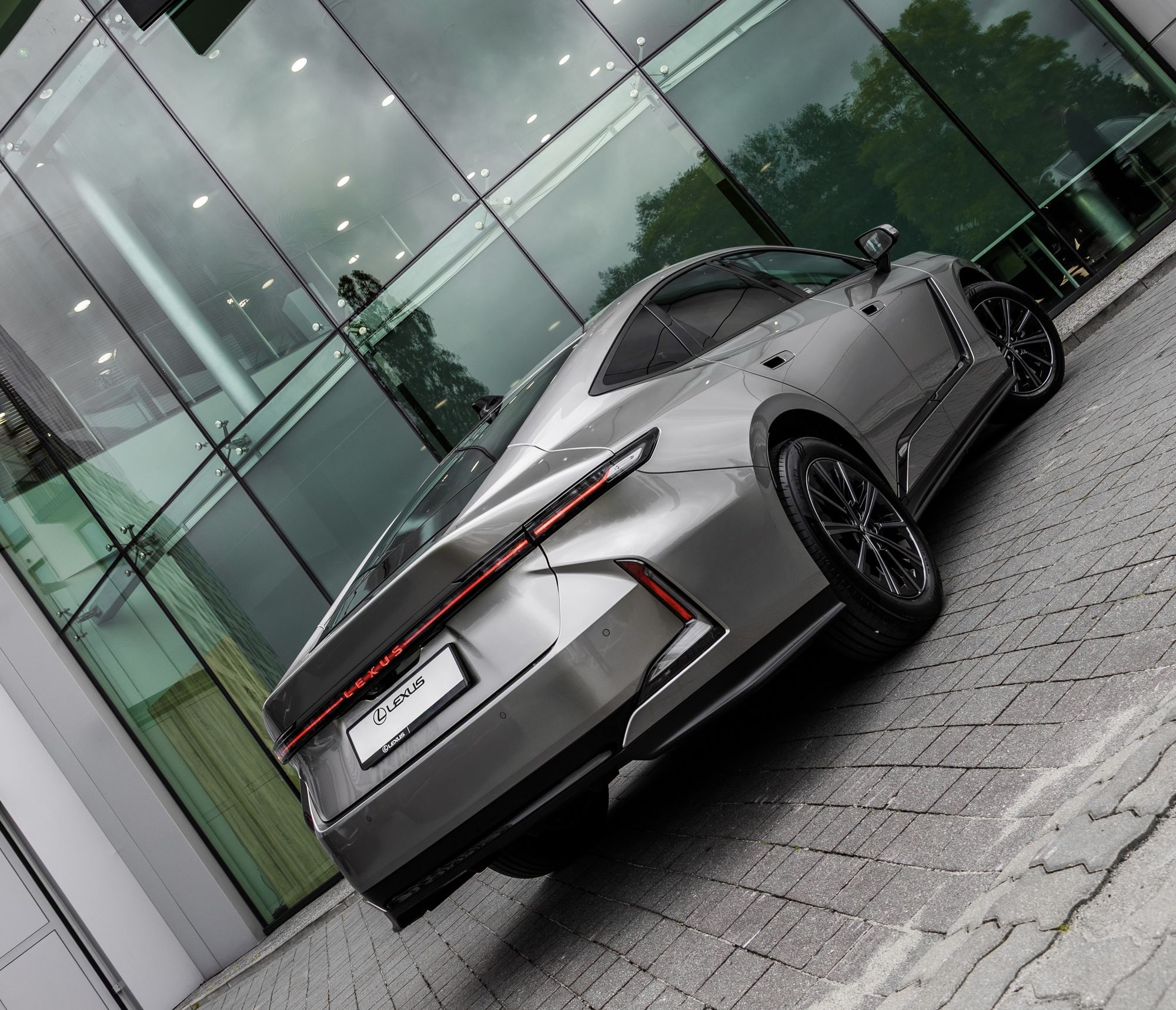 All-new Lexus ES front three-quarter view